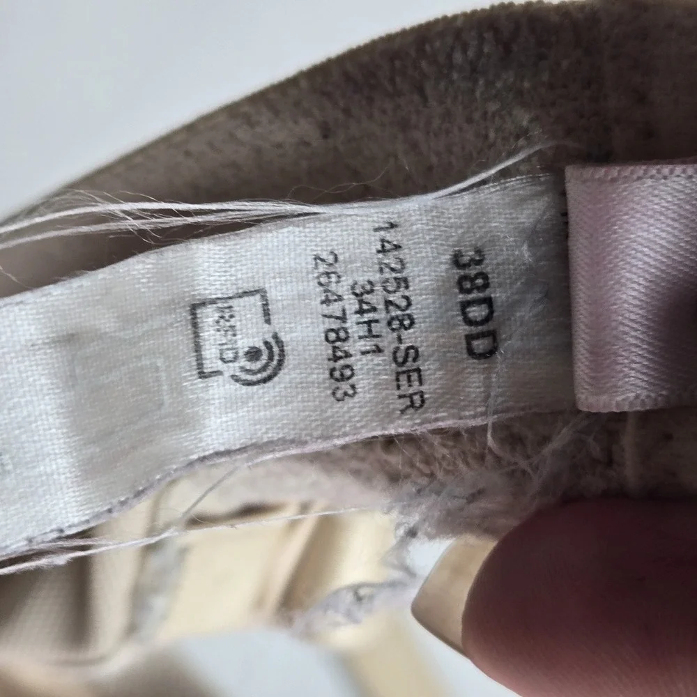PINK Women Bra 38DD Beige Pink Lining‎ Push Up Underwired